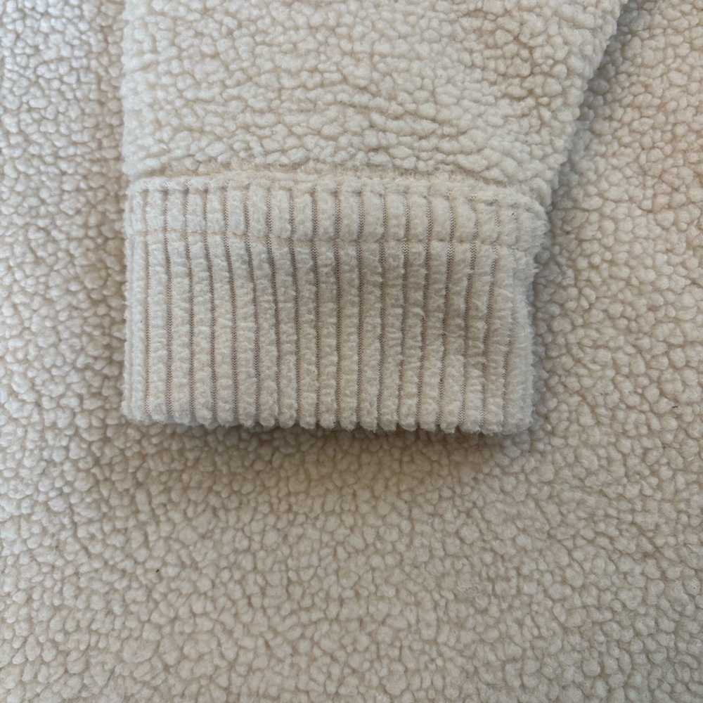 American Eagle Cream Knit Top - Picture 5 of 5